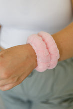 Load image into Gallery viewer, Lost in the Moment Headband and Wristband Set in Pink
