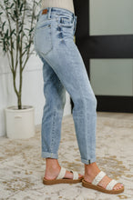 Load image into Gallery viewer, Mallory Mid Rise Bleach Wash Boyfriend Jeans
