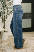 Load image into Gallery viewer, Marie High Waist Wilhelmina Baggy Jeans

