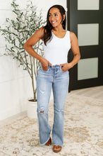 Load image into Gallery viewer, Marlena High Rise Shield Pocket Flare Jeans

