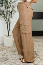 Load image into Gallery viewer, Off Duty Straight Leg Cargo Pants in Tan
