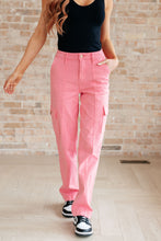 Load image into Gallery viewer, Peggy High Rise Cargo Straight Jeans in Pink
