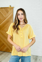 Load image into Gallery viewer, Plain and Sassy V-Neck Tee in Lemonade
