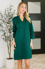 Load image into Gallery viewer, Portfolio Quarter Sleeve Dress in Hunter Green

