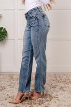 Load image into Gallery viewer, Quinn Mid Rise Cell Phone Pocket Dad Jeans
