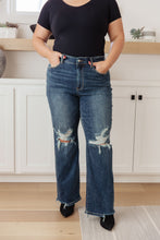 Load image into Gallery viewer, Rose High Rise 90&#39;s Straight Jeans in Dark Wash
