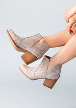 Load image into Gallery viewer, Tarim Bootie in Grey
