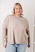 Load image into Gallery viewer, Simply Basic Ribbed Hacci Sweater in H Mocha
