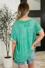 Load image into Gallery viewer, Sunday&#39;s Bestie Mineral Wash Top in Kelly Green

