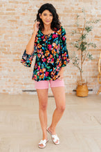 Load image into Gallery viewer, Willow Bell Sleeve Top in Black and Emerald Floral
