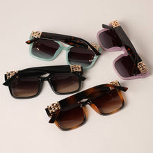 Load image into Gallery viewer, Colored Frame Squircle Shape Frame Sunglasses
