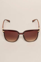 Load image into Gallery viewer, Women's Glitter Detail Square Sunglasses
