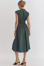 Load image into Gallery viewer, Solid V-Neck Sleeveless Dual Zipper Midi Dress in Hunter
