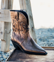 Load image into Gallery viewer, Jersey Metallic Boot in Bronze
