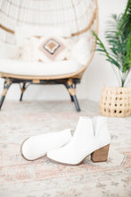 Load image into Gallery viewer, Tarim Bootie in White
