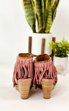 Load image into Gallery viewer, True Fringe Wedge in Blush
