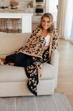 Load image into Gallery viewer, Ari Blanket Single Cuddle Size in Animal Print
