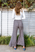 Load image into Gallery viewer, City Views Wide Leg Pants
