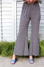 Load image into Gallery viewer, City Views Wide Leg Pants
