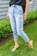 Load image into Gallery viewer, A-Game Mom Fit Jeans
