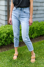 Load image into Gallery viewer, A-Game Mom Fit Jeans
