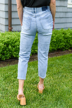 Load image into Gallery viewer, A-Game Mom Fit Jeans
