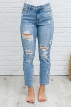 Load image into Gallery viewer, Florence High Waist Destroyed Boyfriend Jeans
