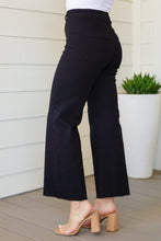 Load image into Gallery viewer, August High Rise Wide Leg Crop Jeans in Black
