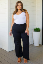 Load image into Gallery viewer, August High Rise Wide Leg Crop Jeans in Black
