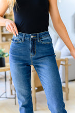 Load image into Gallery viewer, Downtown High Rise Boyfriend Jeans
