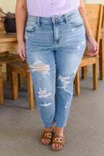 Load image into Gallery viewer, Florence High Waist Destroyed Boyfriend Jeans
