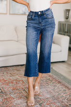 Load image into Gallery viewer, Hayes High Rise Wide Leg Crop Jeans
