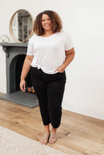 Load image into Gallery viewer, High Waist Mom Fit Jeans In Black
