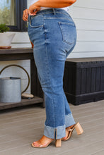 Load image into Gallery viewer, Jones High Rise Cuffed Straight Jeans
