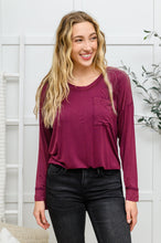 Load image into Gallery viewer, Long Sleeve Knit Top With Pocket In Burgundy
