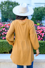 Load image into Gallery viewer, Melrose Ribbed Knit Raglan Tunic In Mustard
