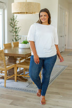 Load image into Gallery viewer, Pristine Puff Sleeve Top in White
