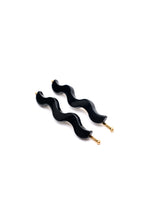 Load image into Gallery viewer, Sleek Waves Hair Clip in Black
