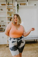 Load image into Gallery viewer, Tell Me More Crop Tank In Coral
