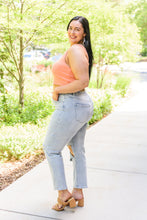 Load image into Gallery viewer, Tell Me More Crop Tank In Coral
